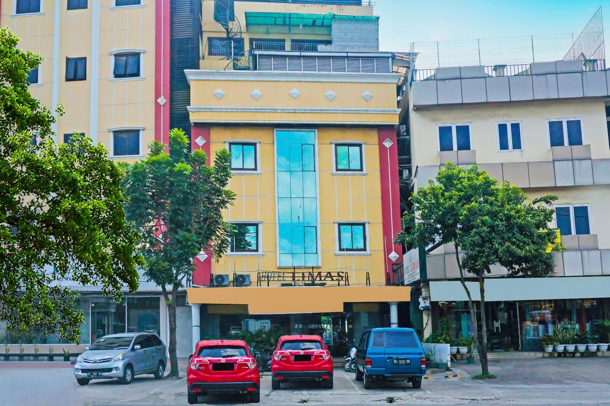 Super Oyo Collection O 92690 Hotel Limas Palembang Buitenkant foto
